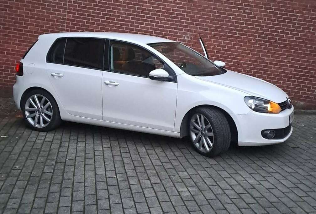 Volkswagen 5p 1.6 tdi Highline