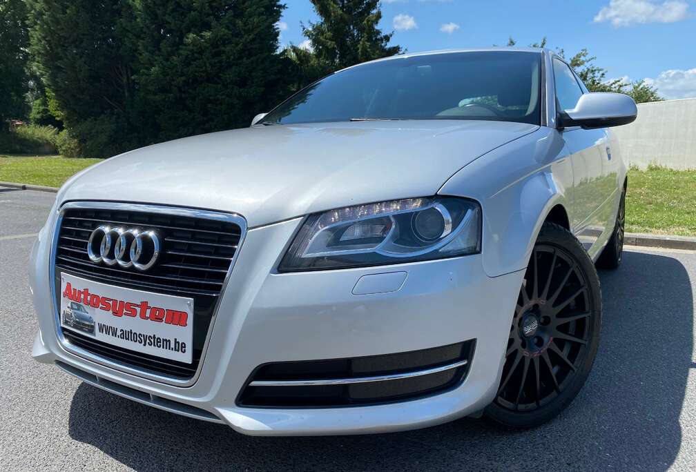 Audi 1.6 TDi Attraction*GARANTIE 1AN*CARPASS*