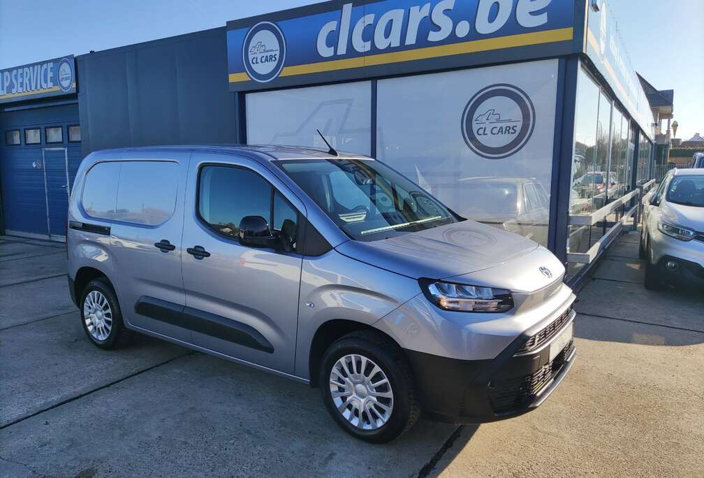 Toyota 1.5D/Euro6/3pl/Navi/Cam/Cc/Bt/Carplay/18099Ex