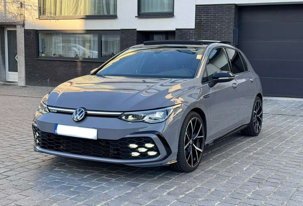 Volkswagen Golf 2.0 SCR TDi DSG