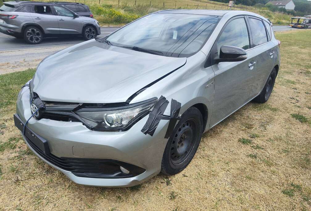 Toyota Auris HEV 1.8i HSD Black Edition E-CVT