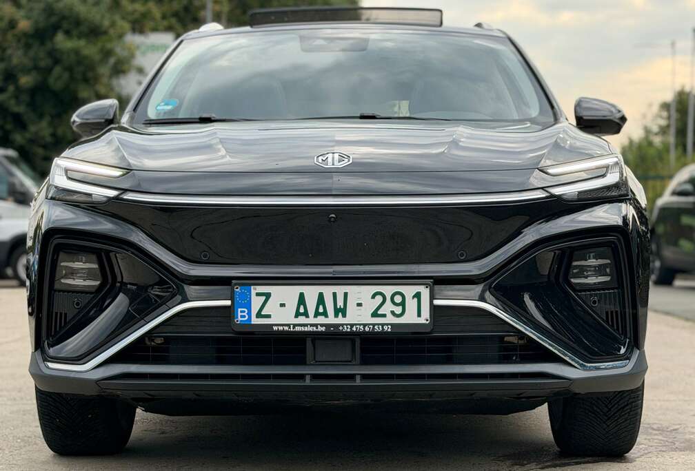 MG LuR 70 kWh-Full option-11000km-Full-11000km-Luxry