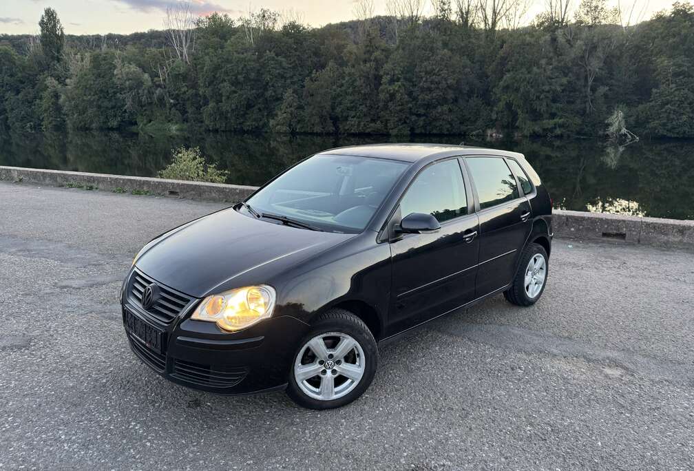 Volkswagen 1.4 16V Essence – 75 ch