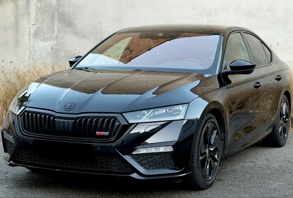 Skoda Octavia 2.0 TSI DSG VRS / Led / Navi / Keyless