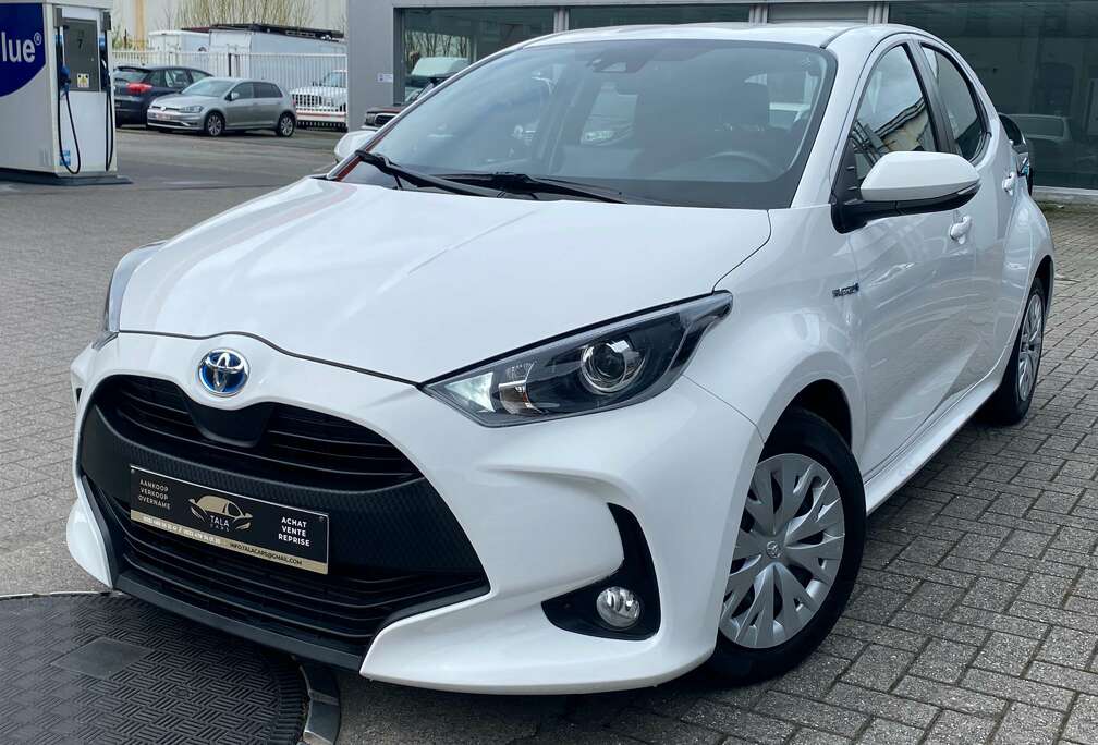 Toyota 1.5i VVT-i Hybrid NAVI/AUTOMAT/GARANTIE 2030/CARNE