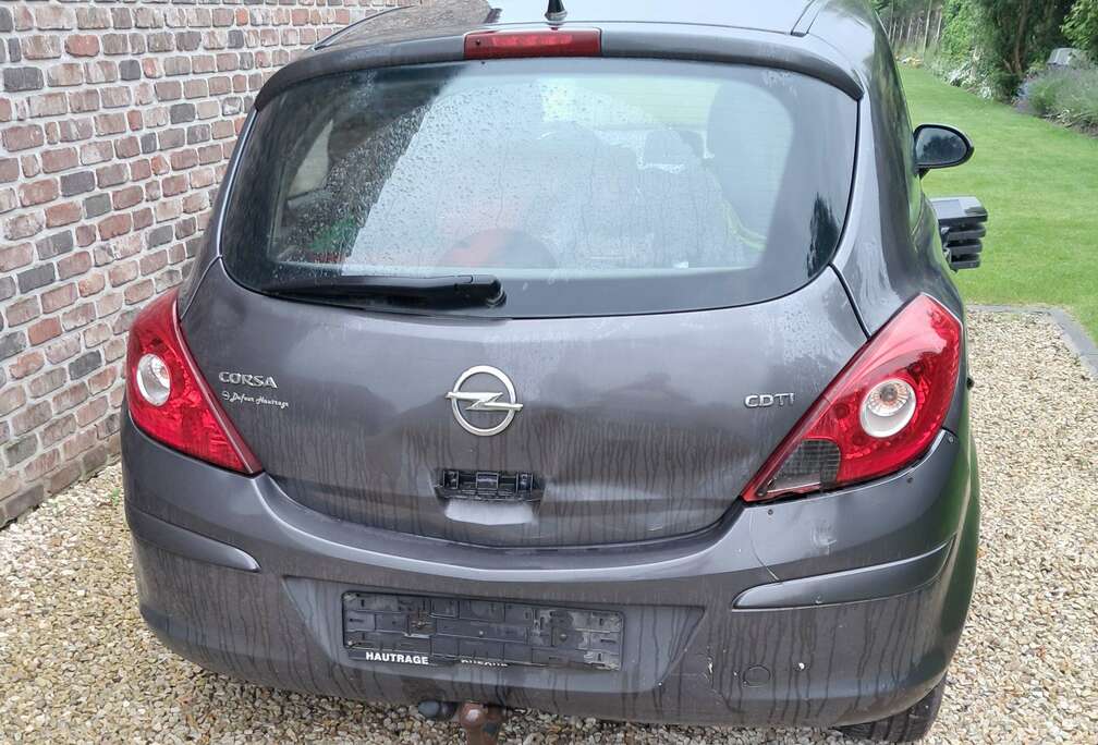 Opel Corsa 1.3 CDTi Essentia DPF