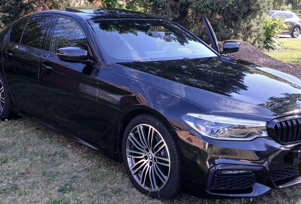 BMW een uitzonderlijk verzorgde BMW 520i M Pack Automa