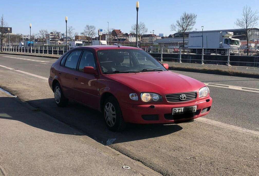 Toyota 1.6i VVT-i 16v Linea Sol