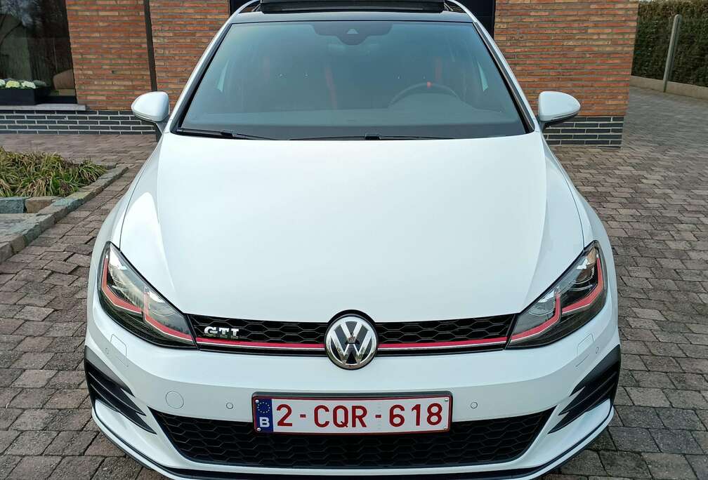 Volkswagen Golf 7.5 GTI