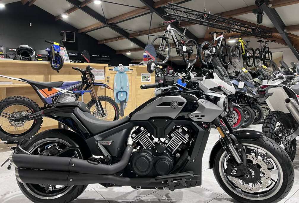 Andere  Morbidelli C1002V