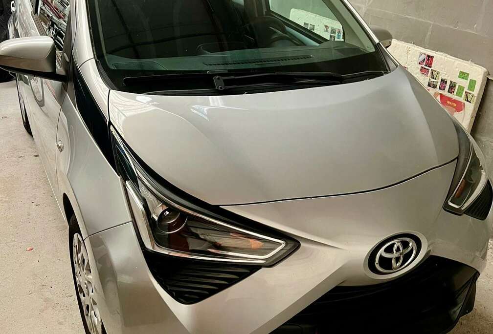 Toyota Aygo 1.0i VVT-i x-play II