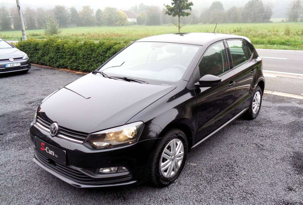 Volkswagen Polo 1.0i Trendline / Sensoren V+A / Airco / Cruise Control/ Garantie