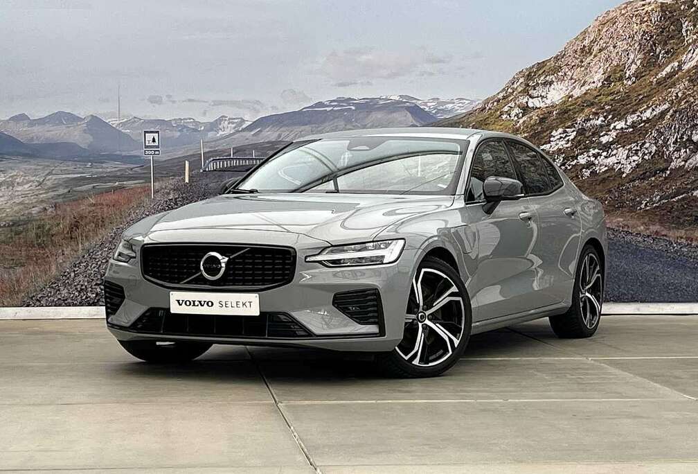 Volvo T8 PLUS DARK + ACC + TREKHAAK +...