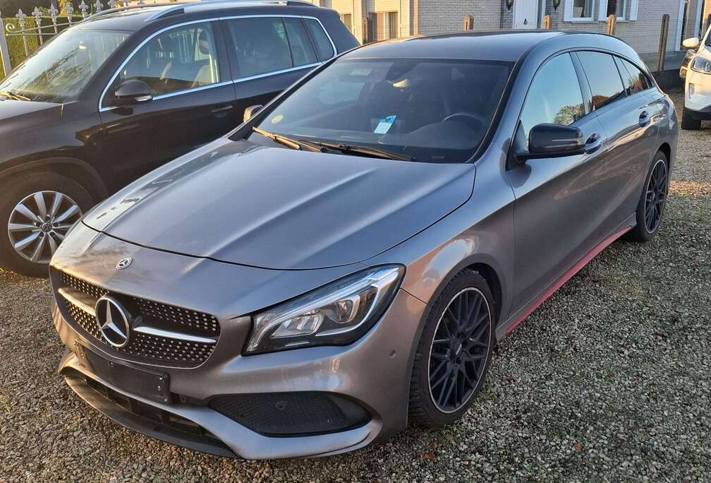 Mercedes-Benz CLA 200 d  AMG PACK