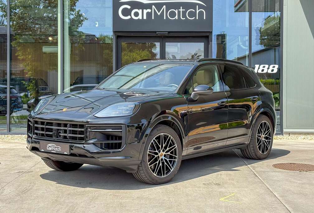 Porsche E-HYBRID - NIEUW MODEL  PANO  SPORT CHRONO  ACC