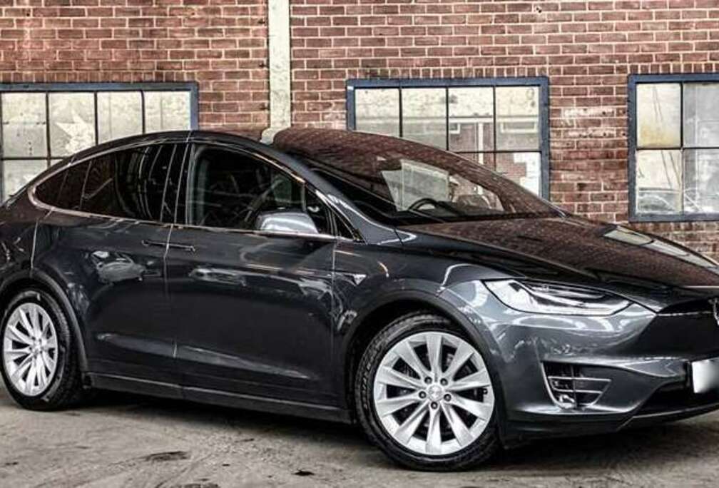 Tesla Model X 100D Allradantrieb