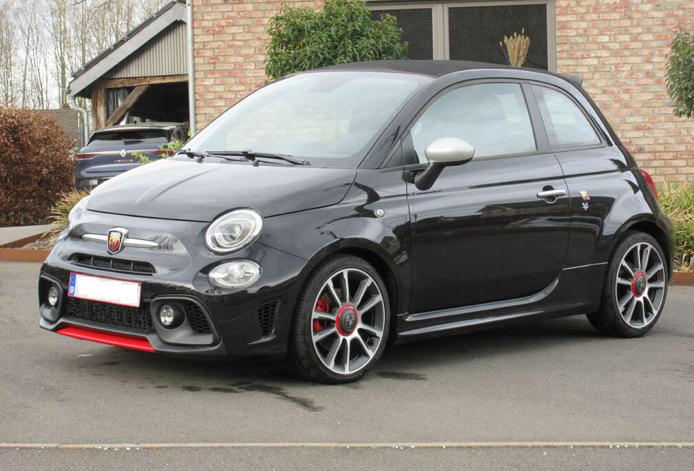 Abarth 595C 1.4 T-Jet Pista Sabelt