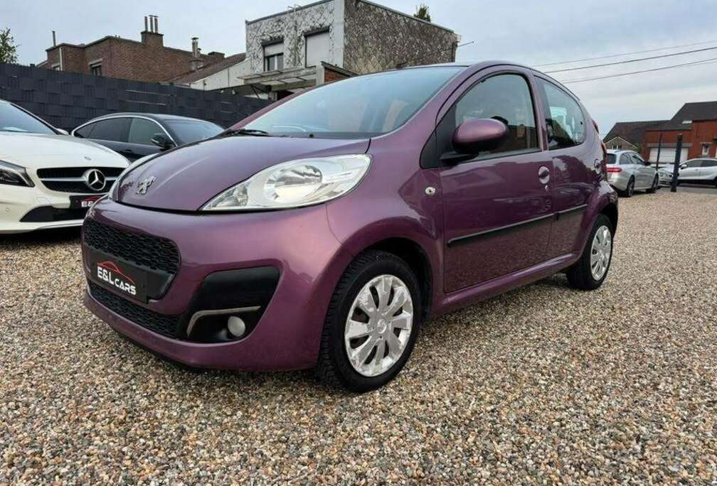 Peugeot 107 1.0i **12 mois de garantie**