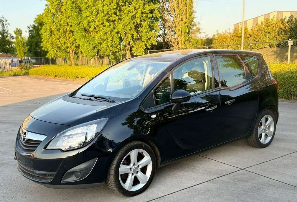 Opel 1.4 Turbo 80000 km  11/2011 EXPORT VOITURE FUME