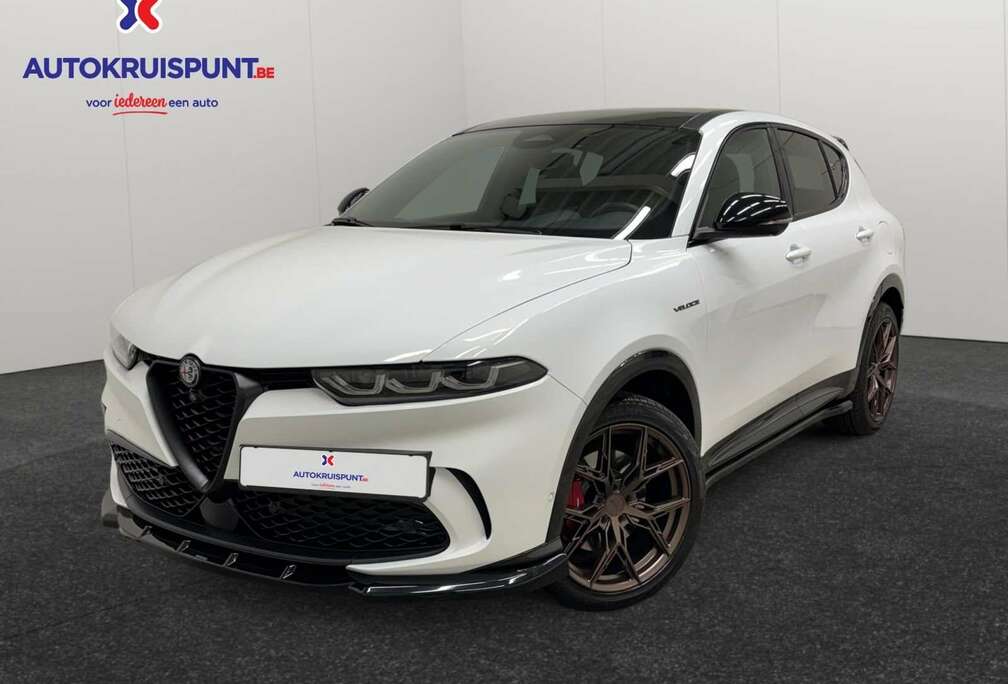 Alfa Romeo PHEV AT6e Q4 Veloce
