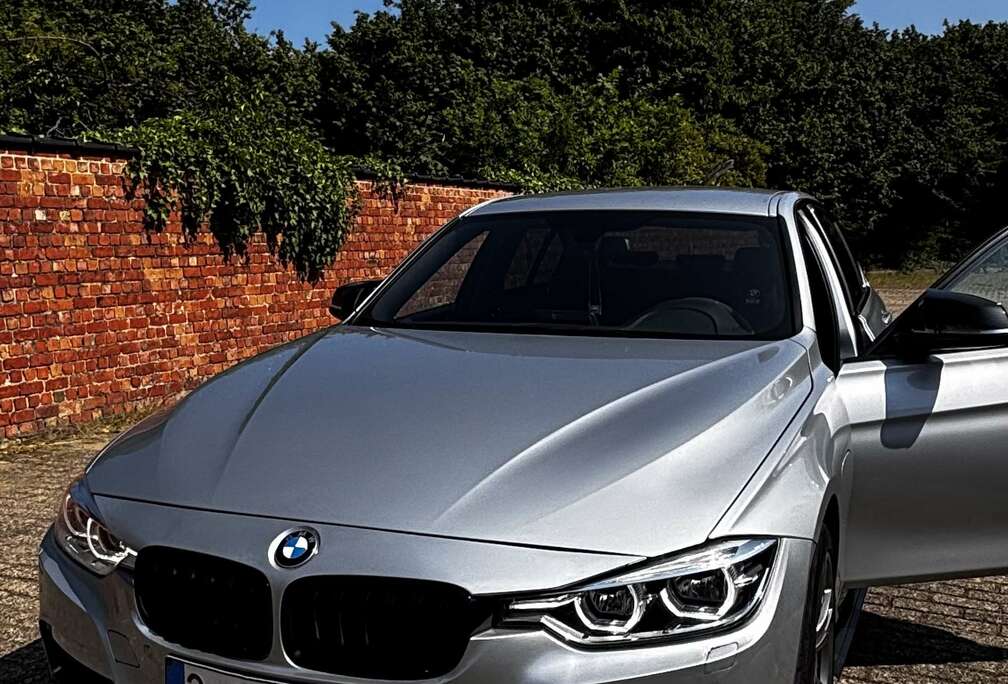 BMW bmw 330e m performance