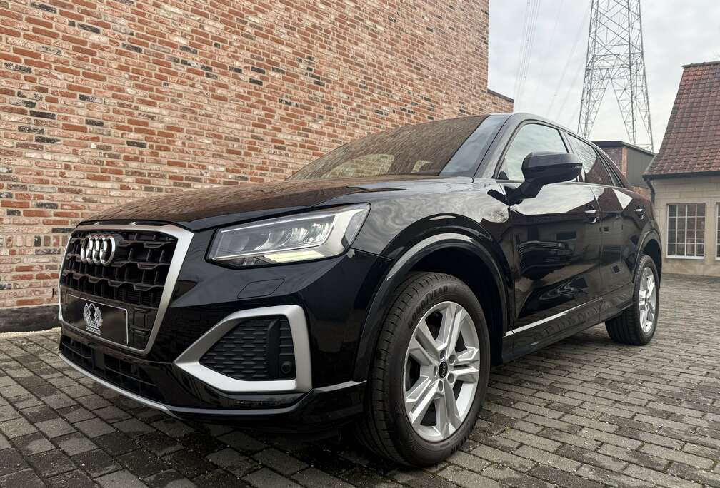 Audi 30 TFSI Advanced Carplay/LED/CAM/Zetelverwarming/