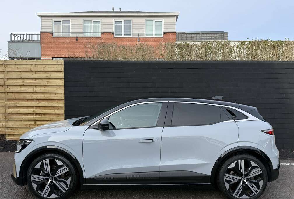 Renault e-Megane E-Tech 60 kWh Iconic R220 Optimum charge