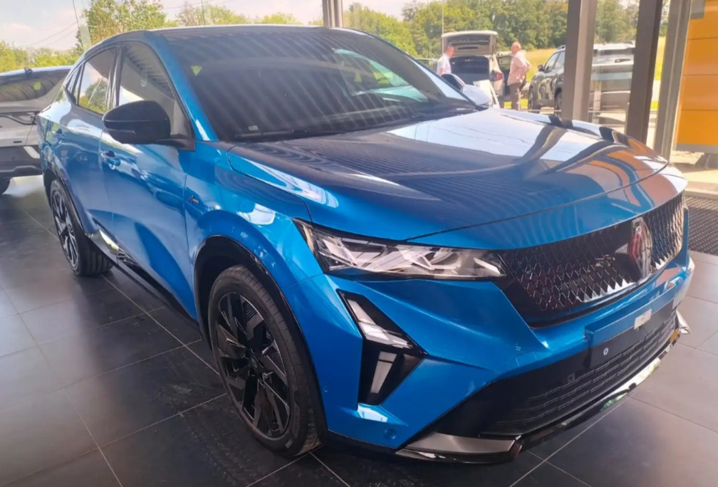 Renault 1.2 E-Tech HEV Esprit Alpine 200 /TECHNO E-tech