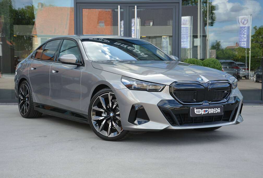 BMW e M-Sport/ACC/HUD/360CAM/Keyless