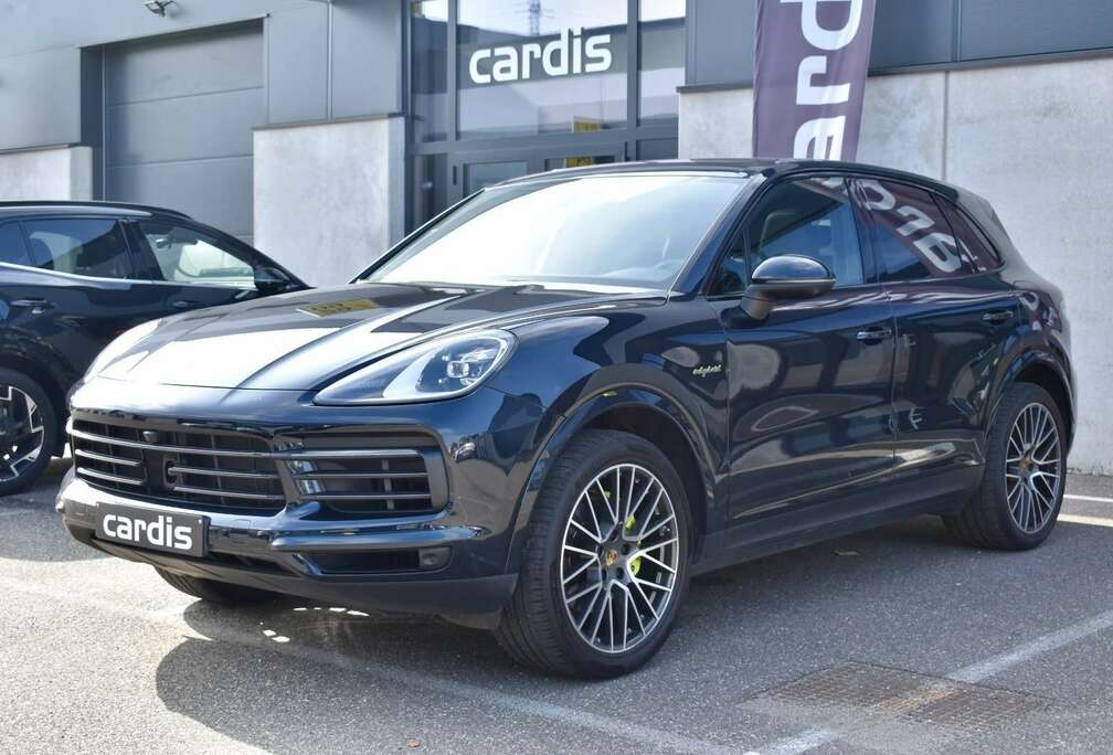 Porsche 3.0i E-Hybrid *Edition Platinum*