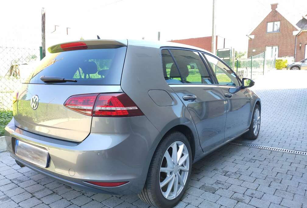 Volkswagen Golf 2.0 TDI BlueMotion Technology DSG Highline