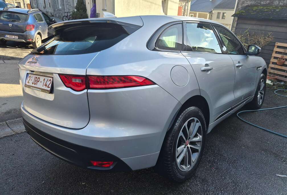 Jaguar F-Pace 2.0 D AWD R-Sport