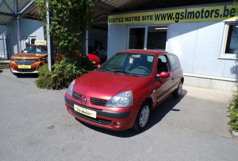 Renault 3 portes 1.2i 75cv Rouge 03/2004 1er propriétaire