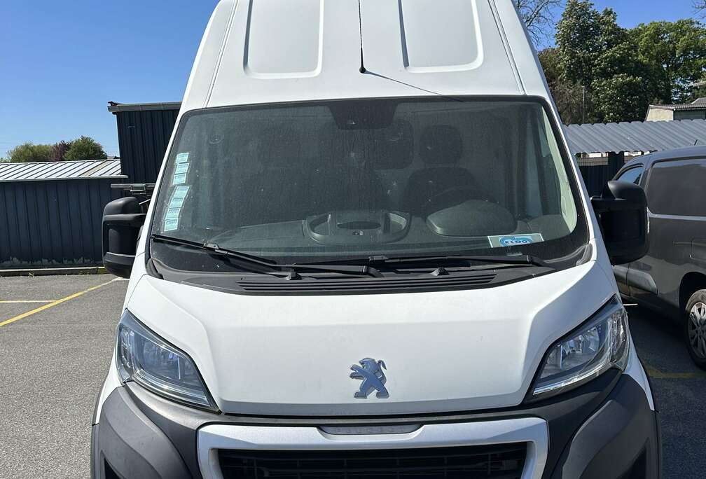 Peugeot 2.2 BlueHDi L3H2 Utility S/S