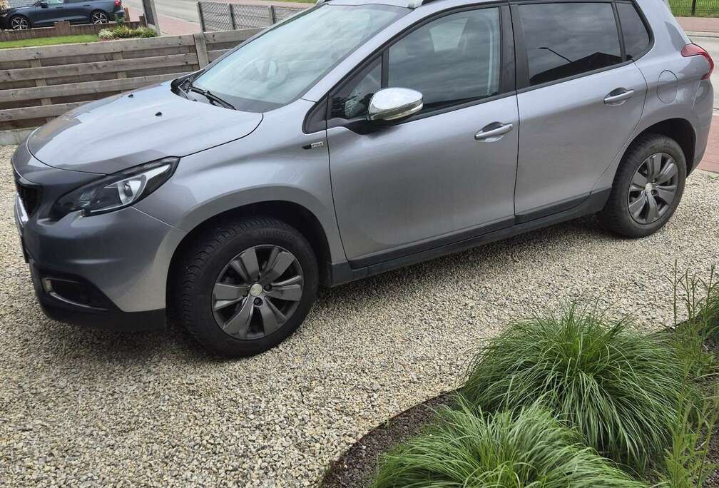 Peugeot 1.2i PureTech Style