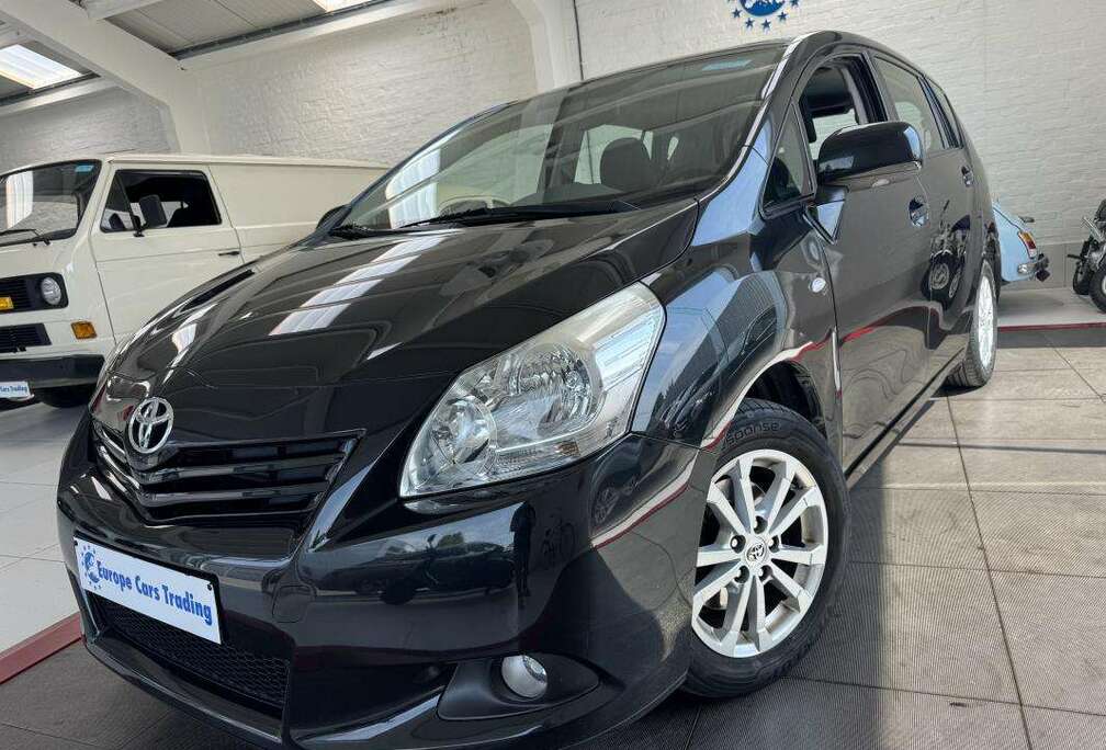 Toyota 2.0D-4D 126CH TOIT PANORAMIQUE GAR 12M