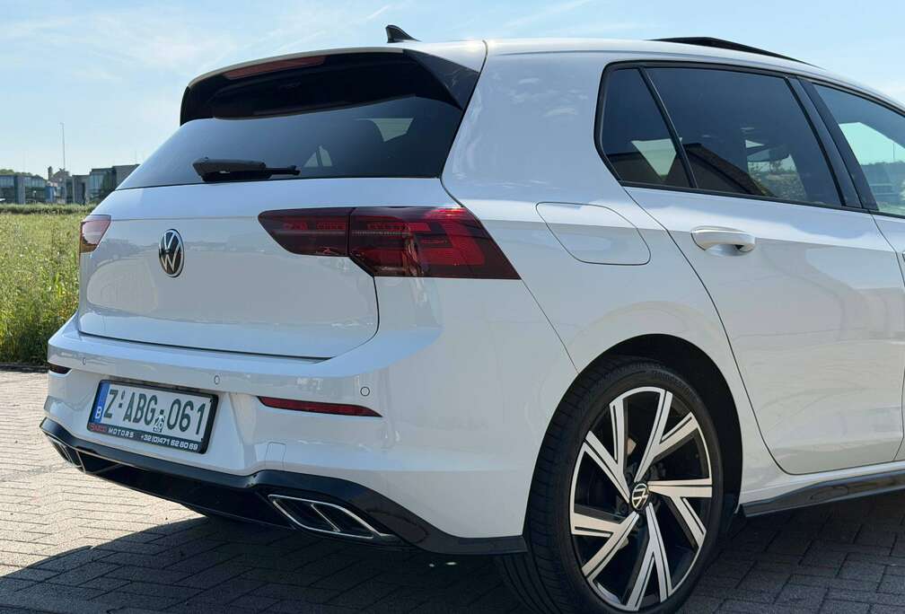 Volkswagen Golf 1.5 eTSI R-Line 1ER PROP  PANODAK  IQ LIGHTS  GARANTIE 12M  TVA DED