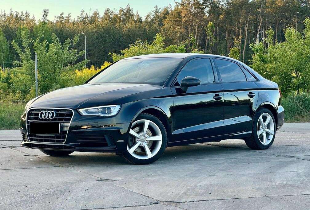 Audi 1.8 TFSI Sedan S-tronic Ambition