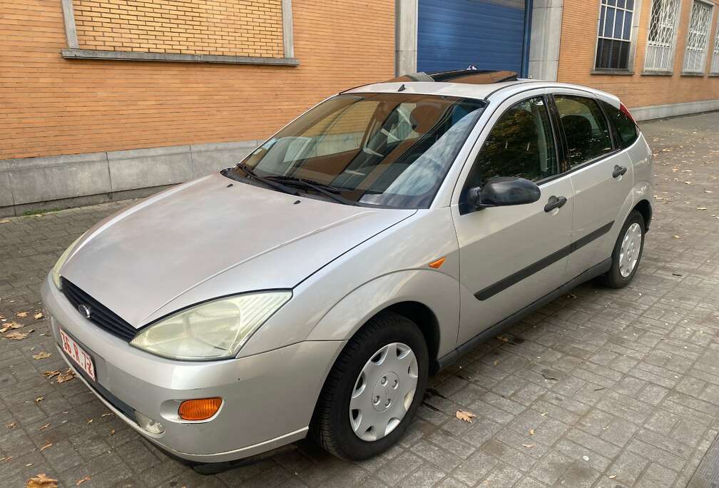 Ford 1.6i * Roule super Bien *