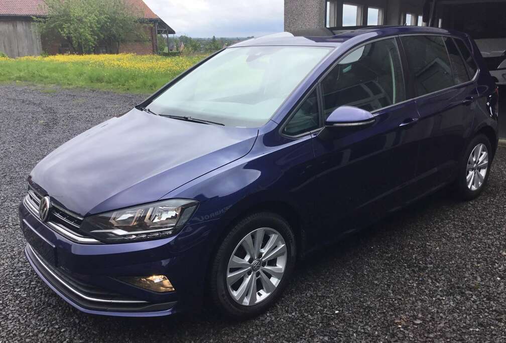 Volkswagen 1.0 TSI uitv. JOIN met PANO DAK , CAMERA , NAVI ,