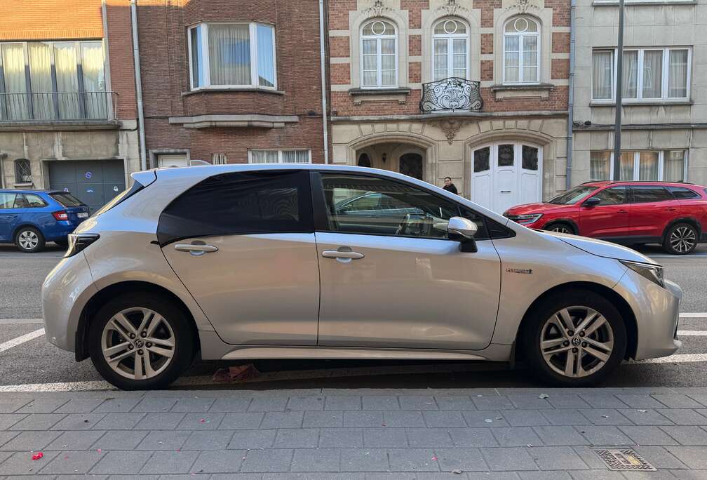 Toyota Hatchback 1.8 Hybride, garantie jusqu\'en 2032