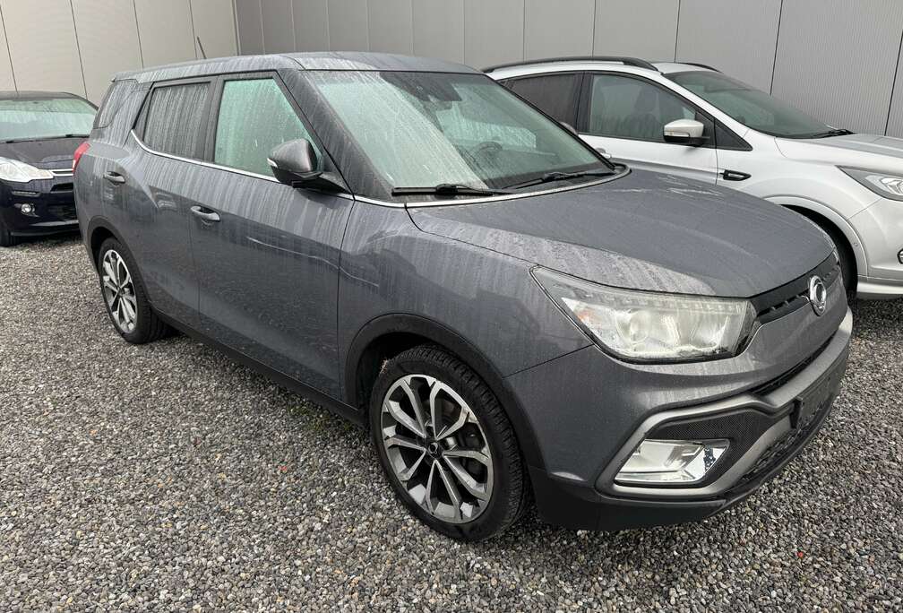 SsangYong XLV e-XDi 160 2WD Sapphire/handelaar/Export