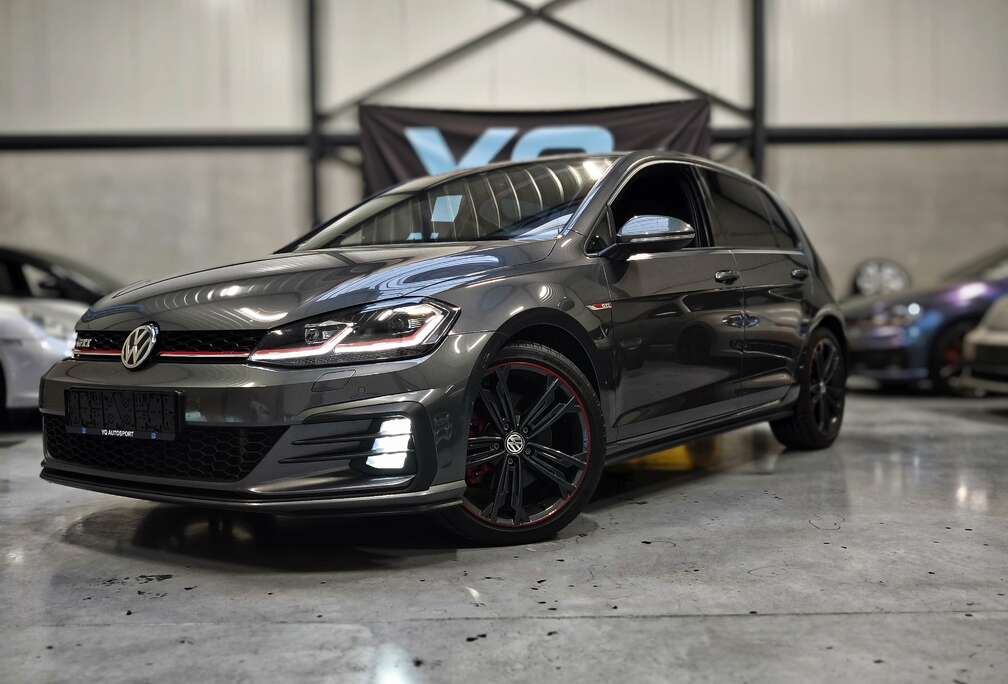 Volkswagen Golf GTI DSG virtual DCC Alcantara