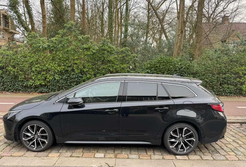 Toyota Corolla SW Hybrid 2.0 Premium e-CVT