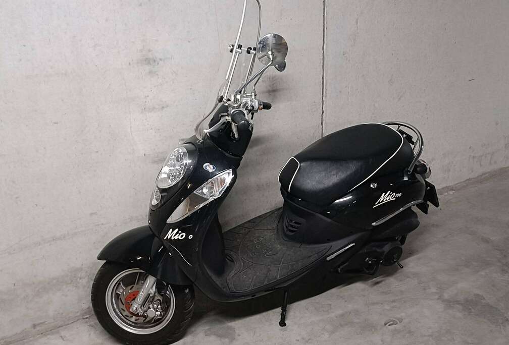 HU10W