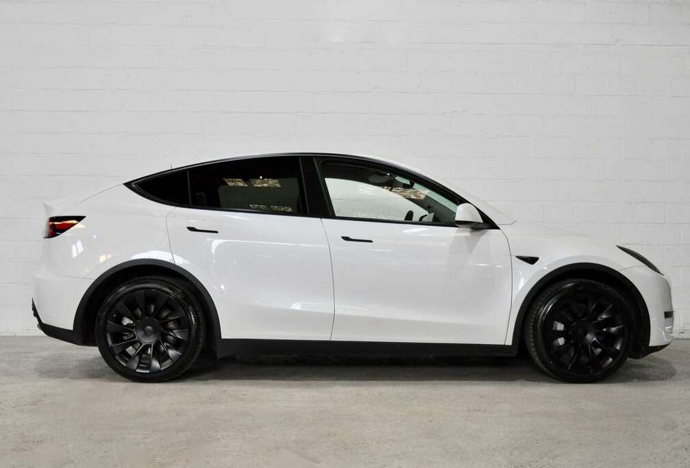 Tesla 72.5 kWh Dual Motor Performance (377 kW)