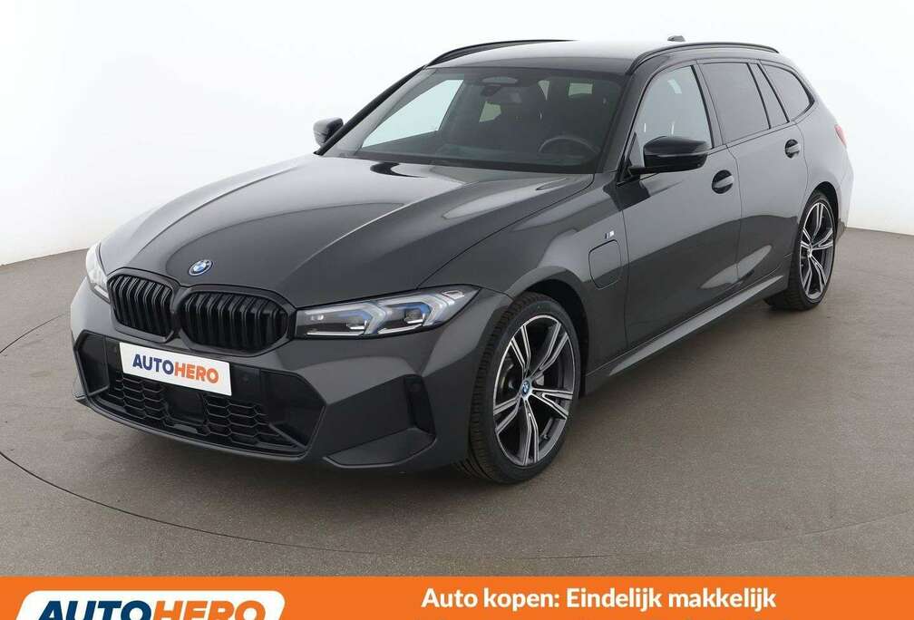 BMW 330e xDrive M Sport