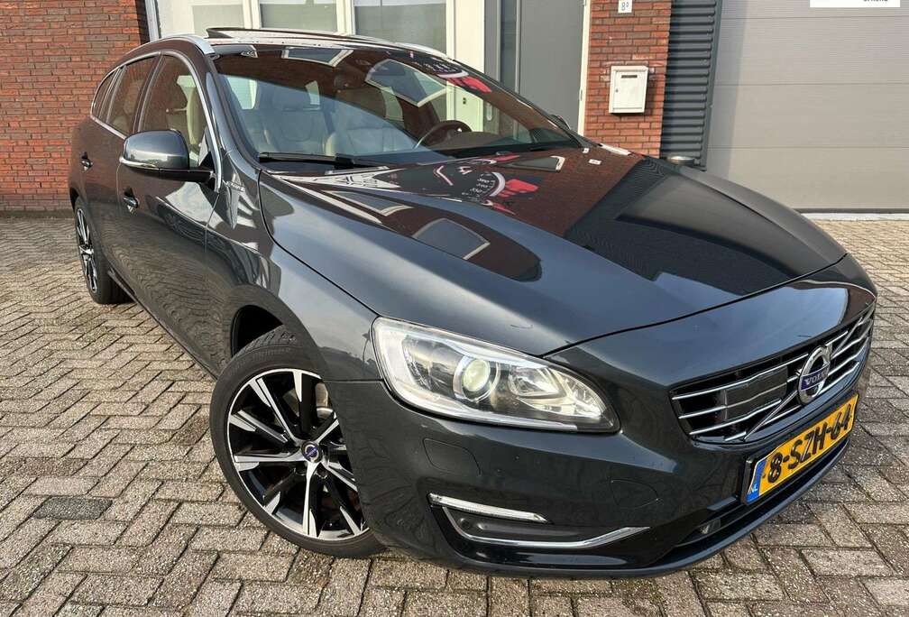 Volvo D6 Plug-In-Hybrid AWD Geartronic Summum