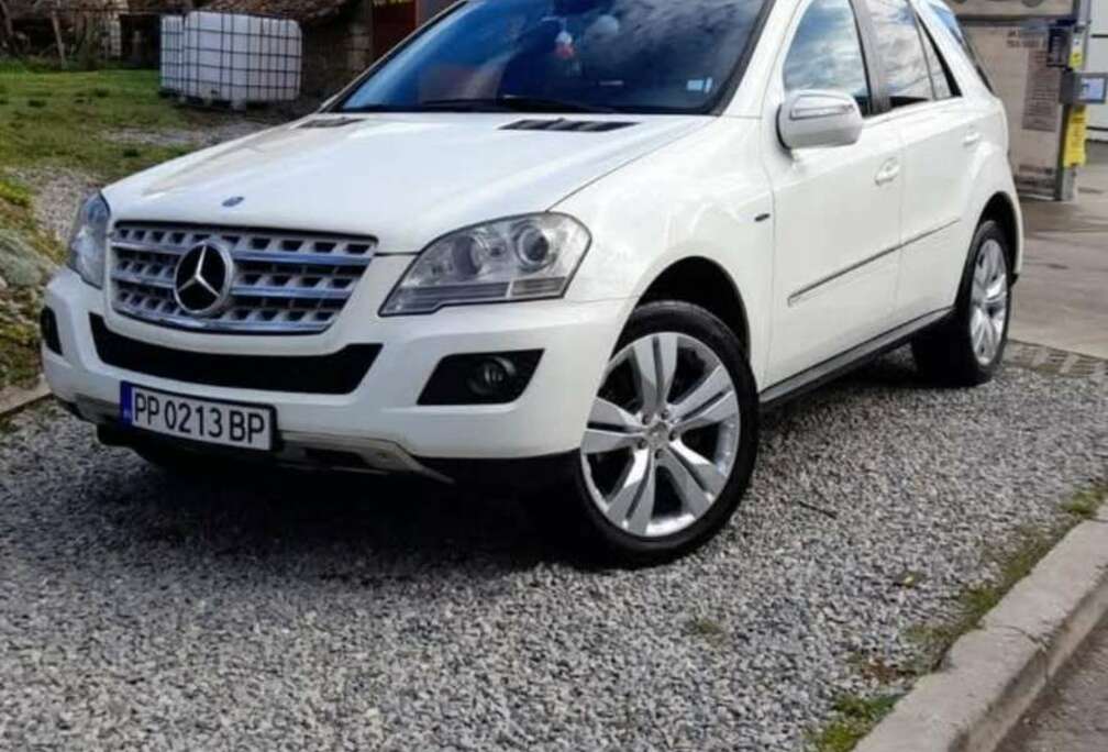 Mercedes-Benz BlueTEC 4Matic 7G-TRONIC DPF
