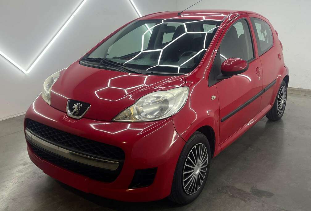 Peugeot 107 70 Filou